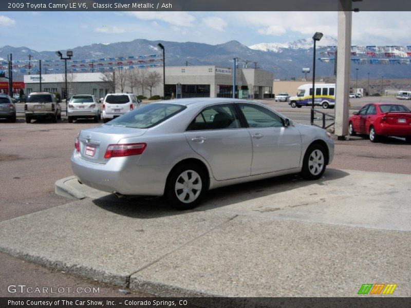 Classic Silver Metallic / Ash 2009 Toyota Camry LE V6