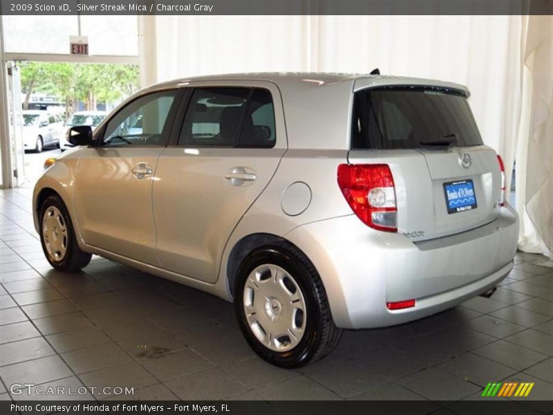 Silver Streak Mica / Charcoal Gray 2009 Scion xD