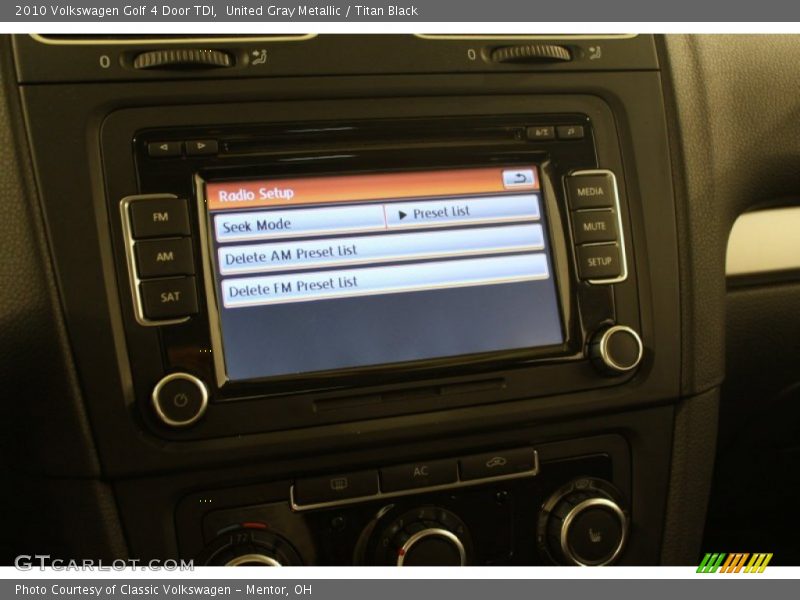 United Gray Metallic / Titan Black 2010 Volkswagen Golf 4 Door TDI