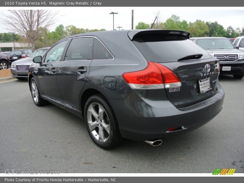 Magnetic Gray Metallic / Gray 2010 Toyota Venza V6
