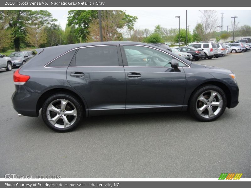 Magnetic Gray Metallic / Gray 2010 Toyota Venza V6