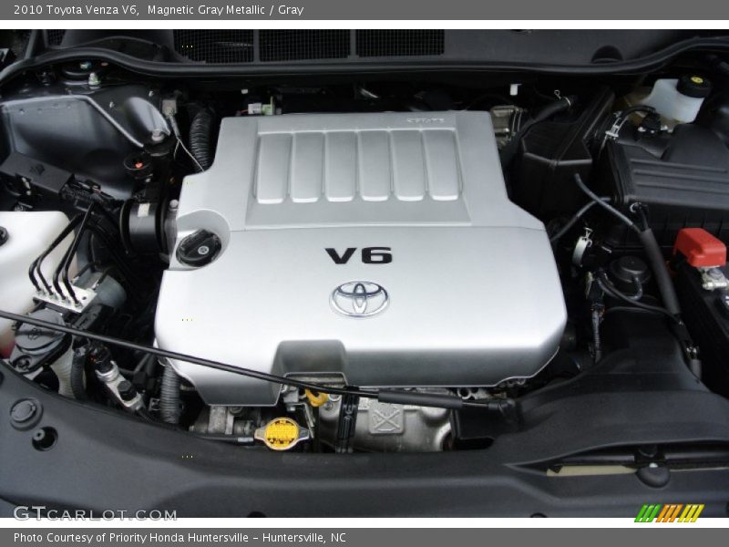 Magnetic Gray Metallic / Gray 2010 Toyota Venza V6