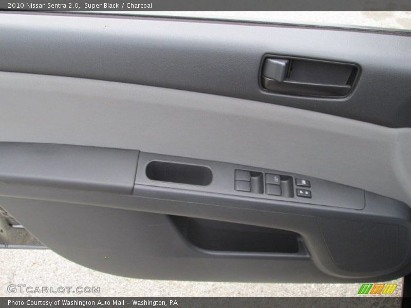 Super Black / Charcoal 2010 Nissan Sentra 2.0