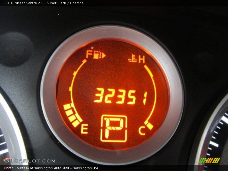 Super Black / Charcoal 2010 Nissan Sentra 2.0