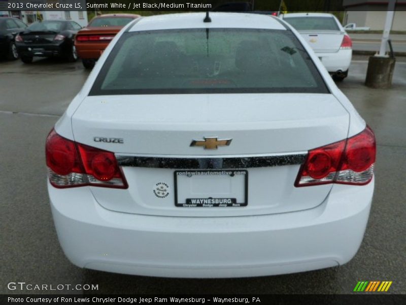 Summit White / Jet Black/Medium Titanium 2013 Chevrolet Cruze LS