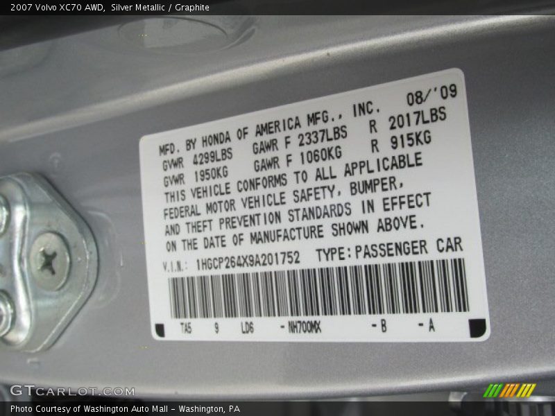 Silver Metallic / Graphite 2007 Volvo XC70 AWD