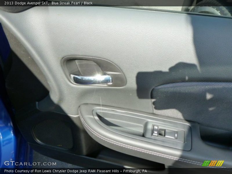 Blue Streak Pearl / Black 2013 Dodge Avenger SXT