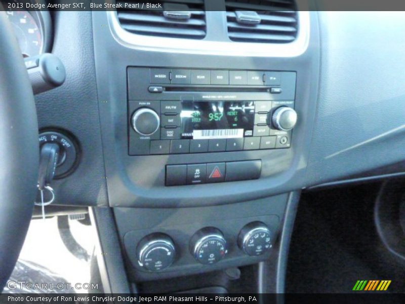 Blue Streak Pearl / Black 2013 Dodge Avenger SXT
