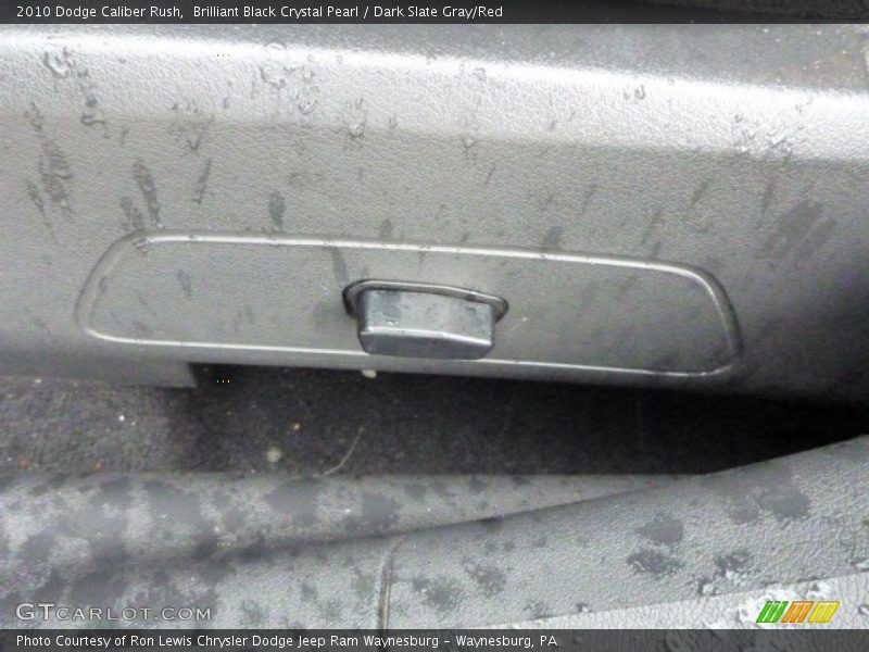 Brilliant Black Crystal Pearl / Dark Slate Gray/Red 2010 Dodge Caliber Rush
