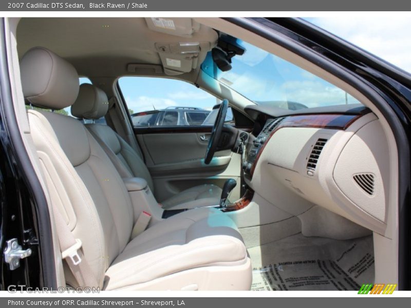 Black Raven / Shale 2007 Cadillac DTS Sedan