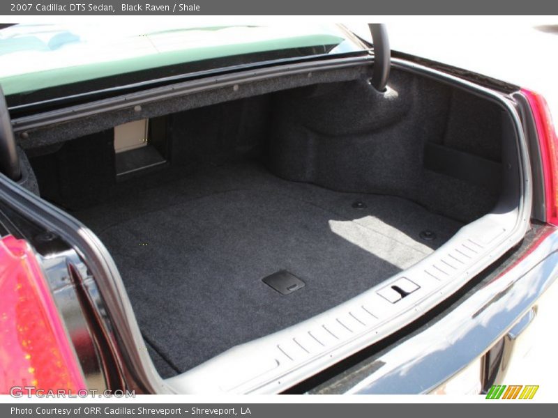 Black Raven / Shale 2007 Cadillac DTS Sedan