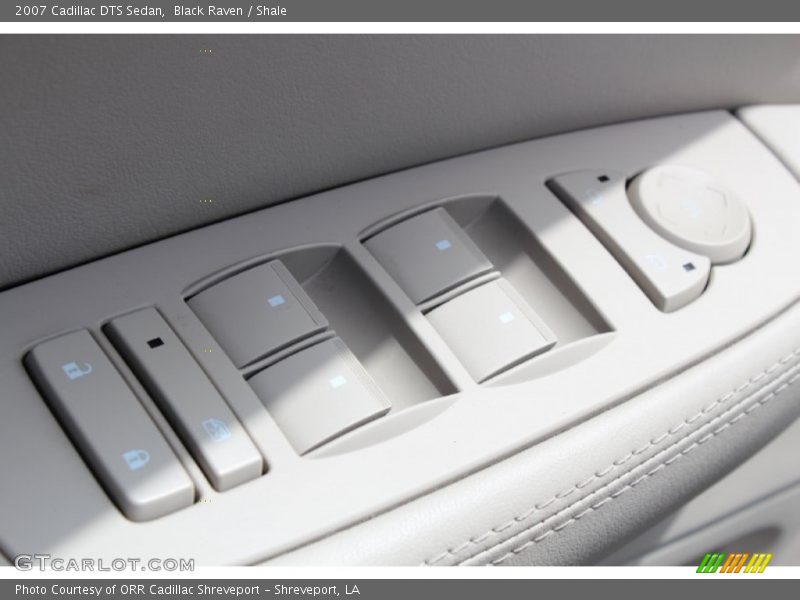 Black Raven / Shale 2007 Cadillac DTS Sedan
