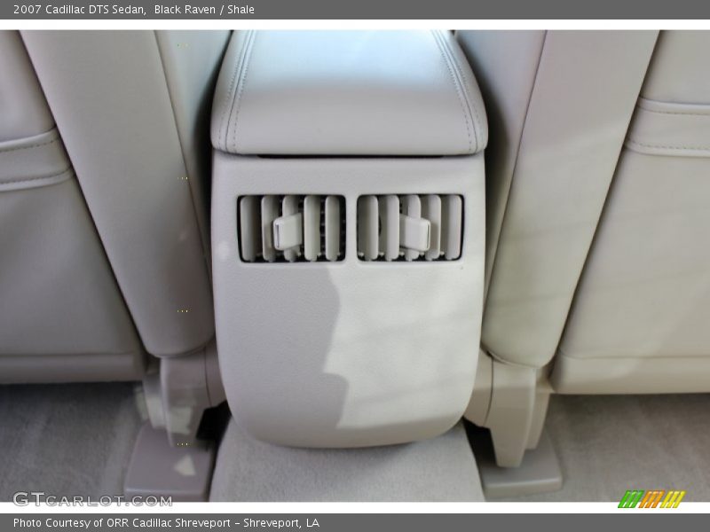 Black Raven / Shale 2007 Cadillac DTS Sedan