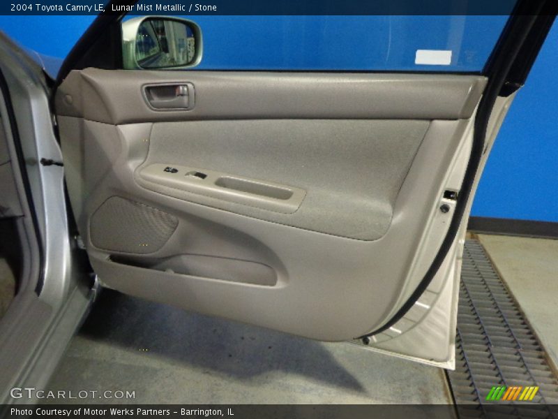 Lunar Mist Metallic / Stone 2004 Toyota Camry LE