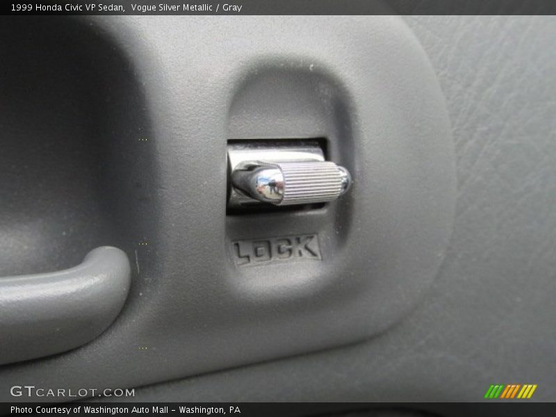 Vogue Silver Metallic / Gray 1999 Honda Civic VP Sedan