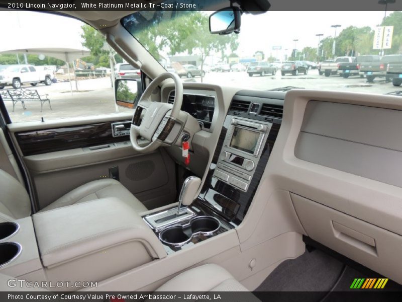 White Platinum Metallic Tri-Coat / Stone 2010 Lincoln Navigator