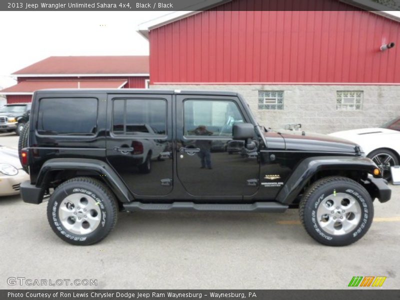 Black / Black 2013 Jeep Wrangler Unlimited Sahara 4x4