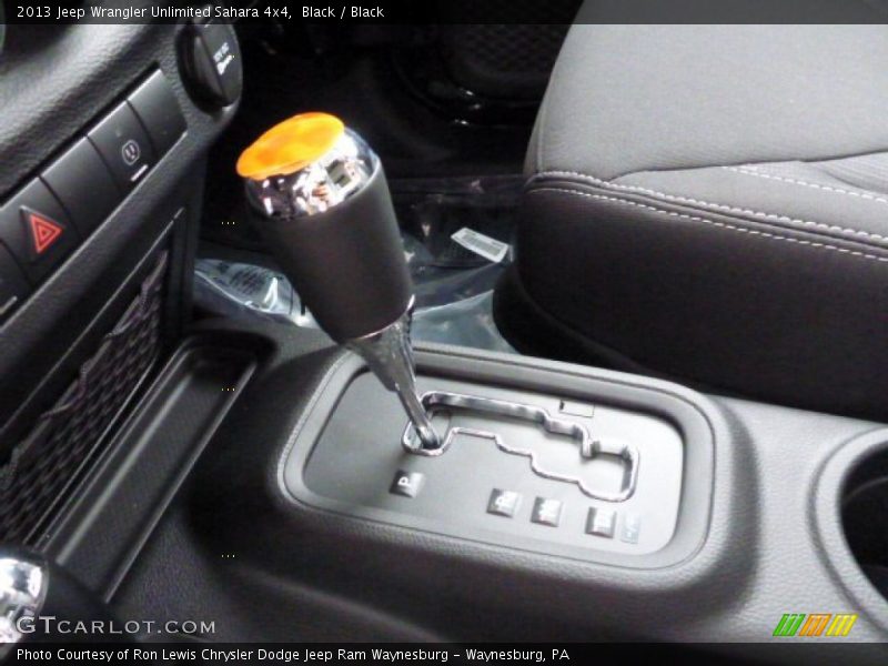 Black / Black 2013 Jeep Wrangler Unlimited Sahara 4x4