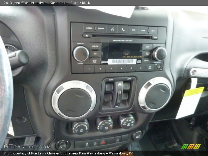 Black / Black 2013 Jeep Wrangler Unlimited Sahara 4x4