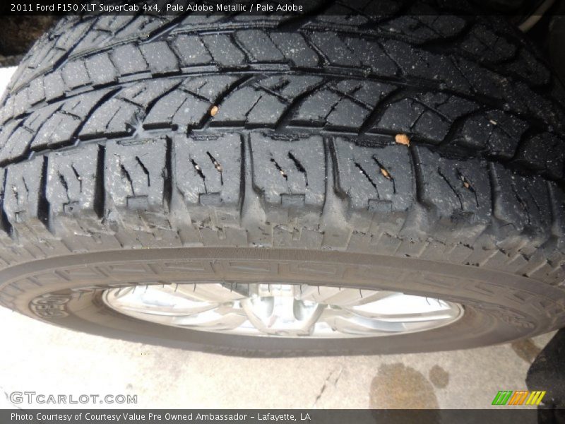 Pale Adobe Metallic / Pale Adobe 2011 Ford F150 XLT SuperCab 4x4