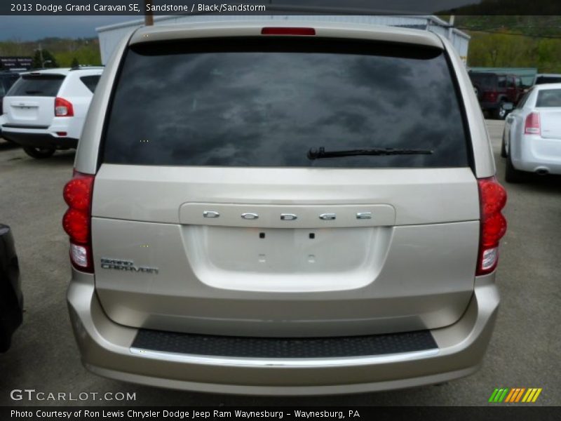 Sandstone / Black/Sandstorm 2013 Dodge Grand Caravan SE