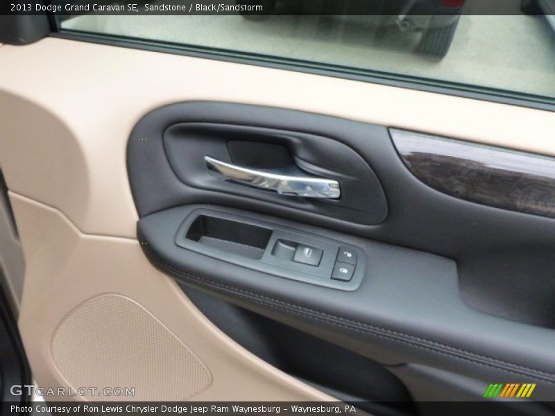 Sandstone / Black/Sandstorm 2013 Dodge Grand Caravan SE