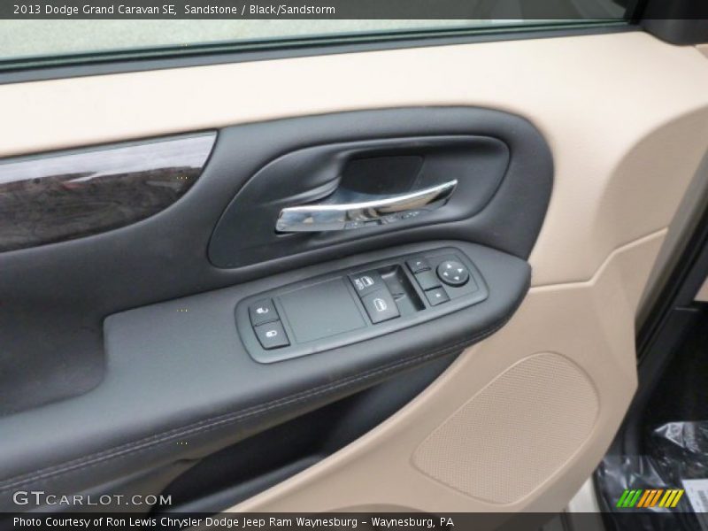 Sandstone / Black/Sandstorm 2013 Dodge Grand Caravan SE
