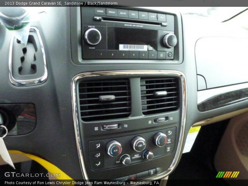 Sandstone / Black/Sandstorm 2013 Dodge Grand Caravan SE