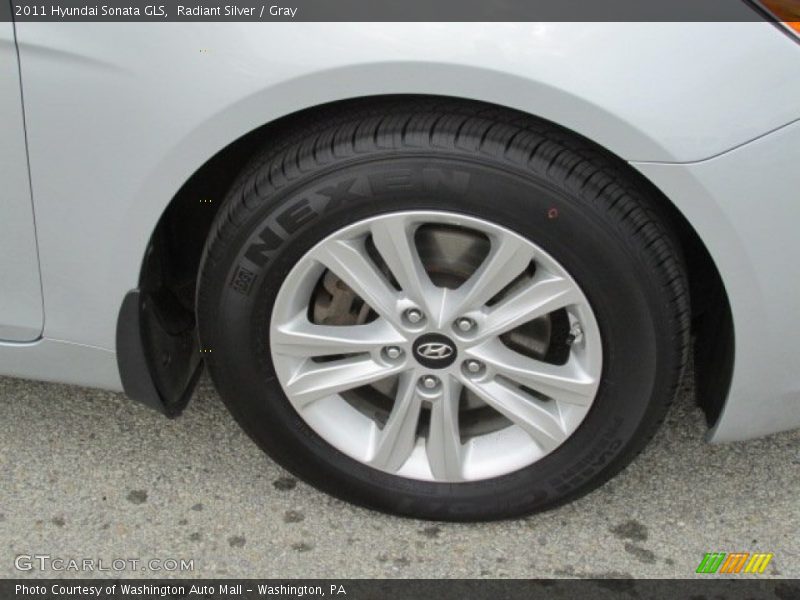 Radiant Silver / Gray 2011 Hyundai Sonata GLS