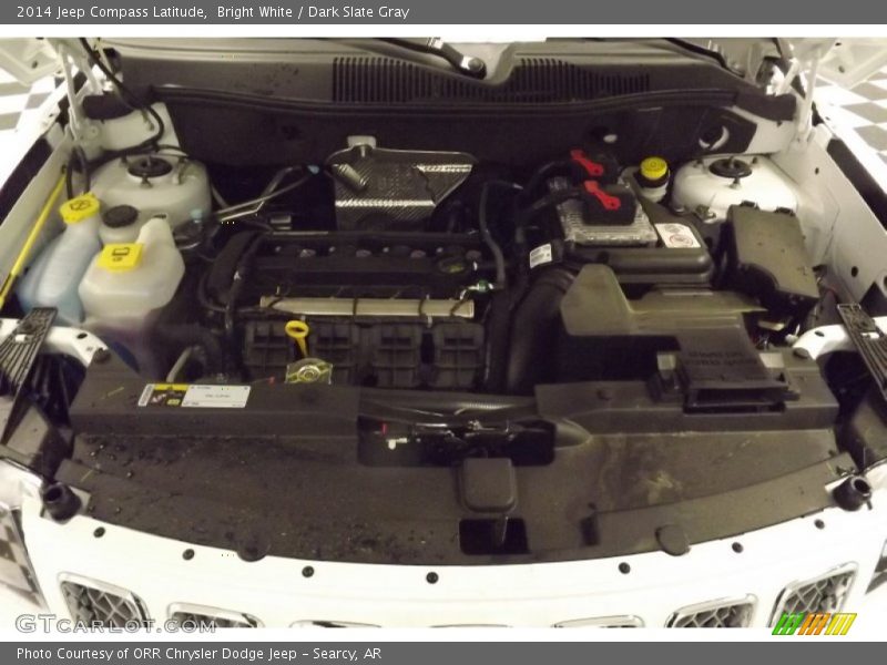 Bright White / Dark Slate Gray 2014 Jeep Compass Latitude