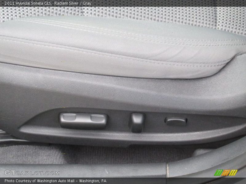 Radiant Silver / Gray 2011 Hyundai Sonata GLS