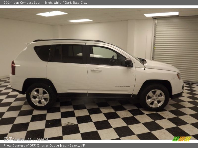 Bright White / Dark Slate Gray 2014 Jeep Compass Sport