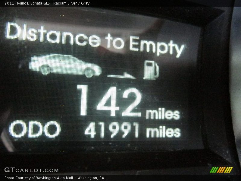 Radiant Silver / Gray 2011 Hyundai Sonata GLS