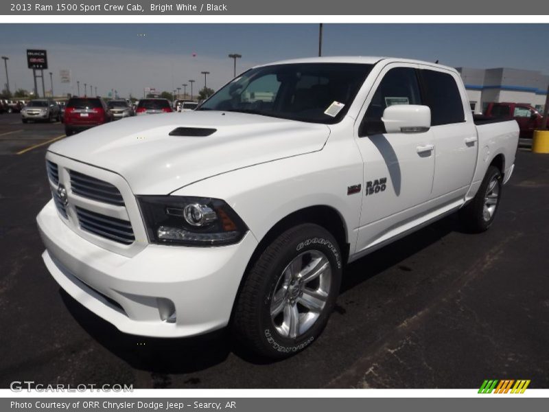 Front 3/4 View of 2013 1500 Sport Crew Cab