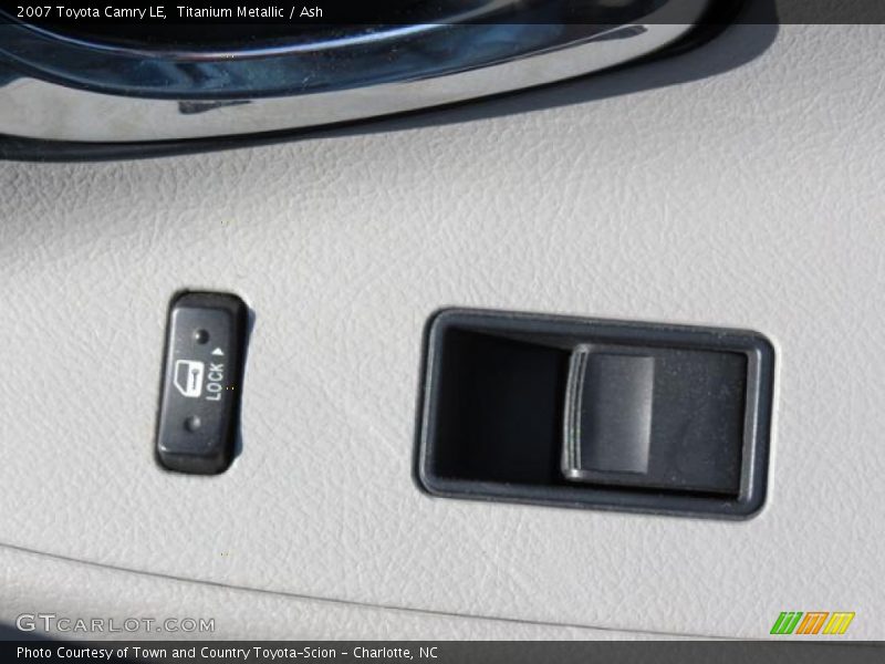 Titanium Metallic / Ash 2007 Toyota Camry LE