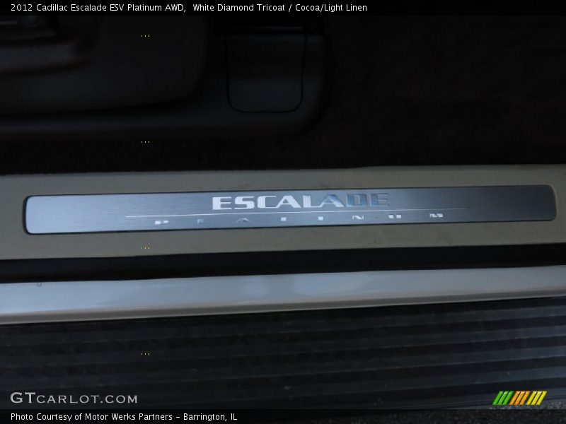 White Diamond Tricoat / Cocoa/Light Linen 2012 Cadillac Escalade ESV Platinum AWD