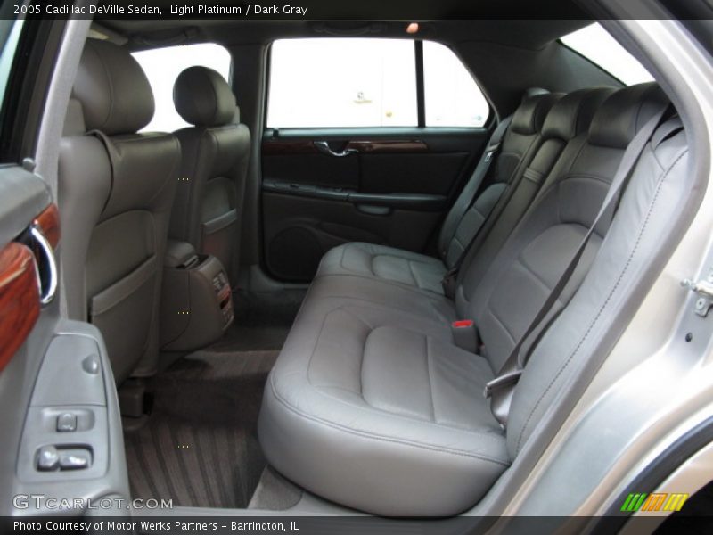 Light Platinum / Dark Gray 2005 Cadillac DeVille Sedan
