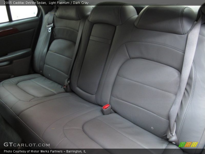 Light Platinum / Dark Gray 2005 Cadillac DeVille Sedan