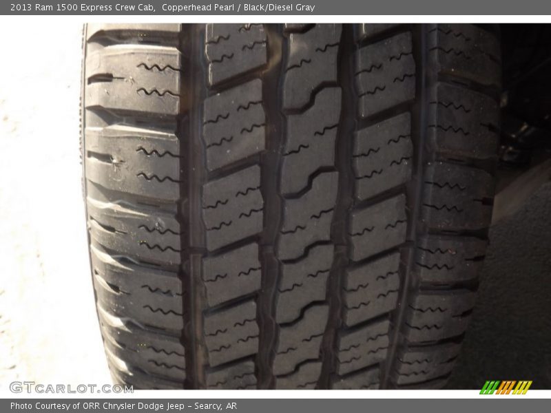 Copperhead Pearl / Black/Diesel Gray 2013 Ram 1500 Express Crew Cab