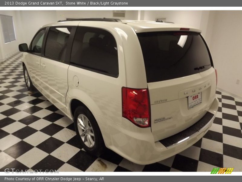 Stone White / Black/Light Graystone 2013 Dodge Grand Caravan SXT