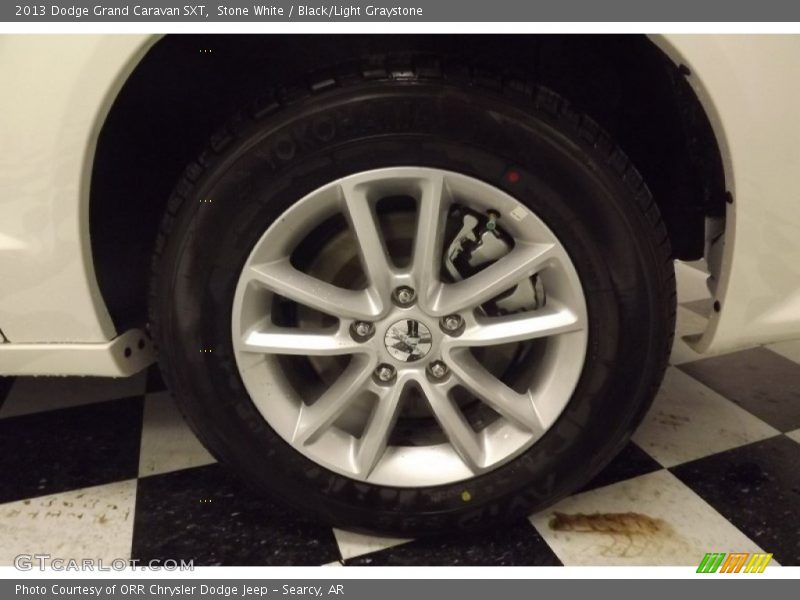 Stone White / Black/Light Graystone 2013 Dodge Grand Caravan SXT