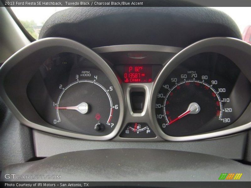 Tuxedo Black / Charcoal Black/Blue Accent 2013 Ford Fiesta SE Hatchback