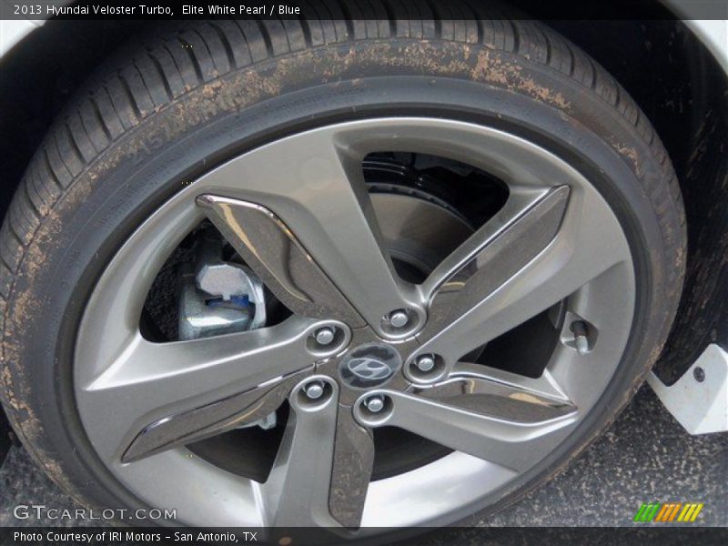 Elite White Pearl / Blue 2013 Hyundai Veloster Turbo