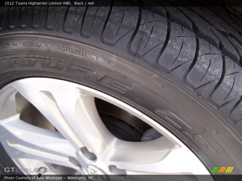 Black / Ash 2012 Toyota Highlander Limited 4WD