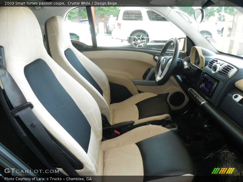 Crystal White / Design Beige 2009 Smart fortwo passion coupe