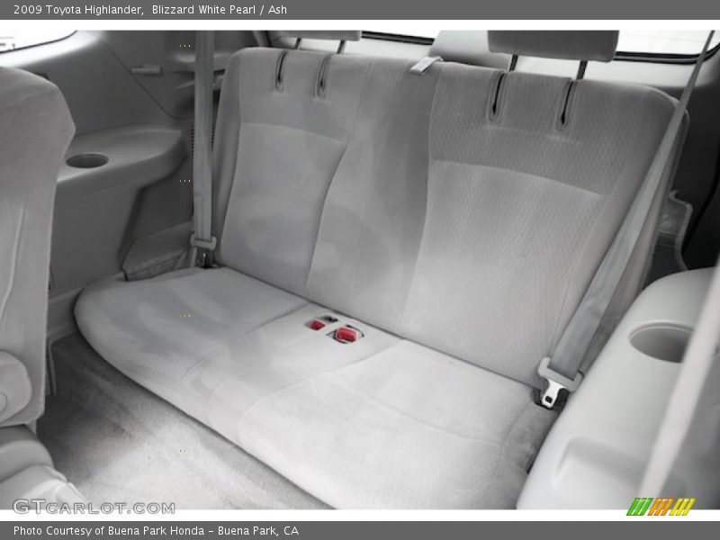 Blizzard White Pearl / Ash 2009 Toyota Highlander