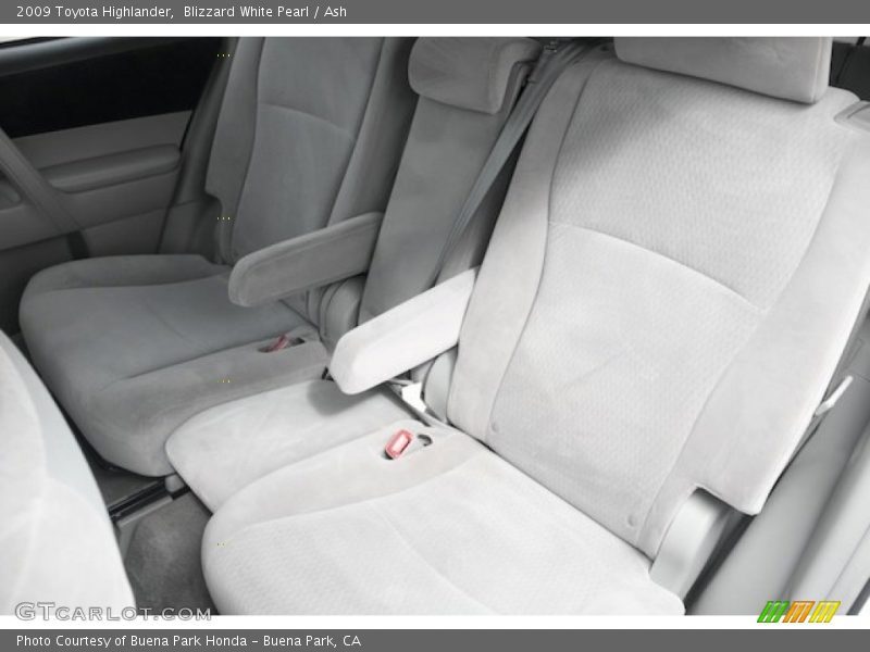 Blizzard White Pearl / Ash 2009 Toyota Highlander