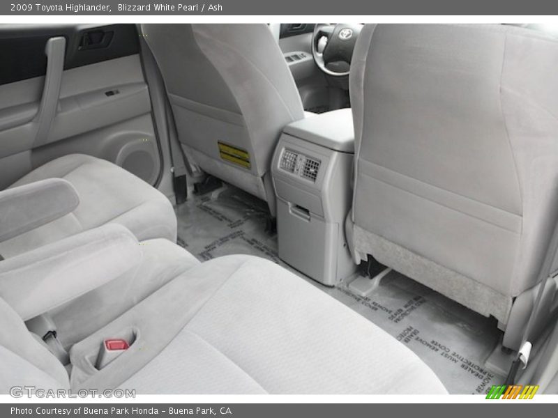 Blizzard White Pearl / Ash 2009 Toyota Highlander