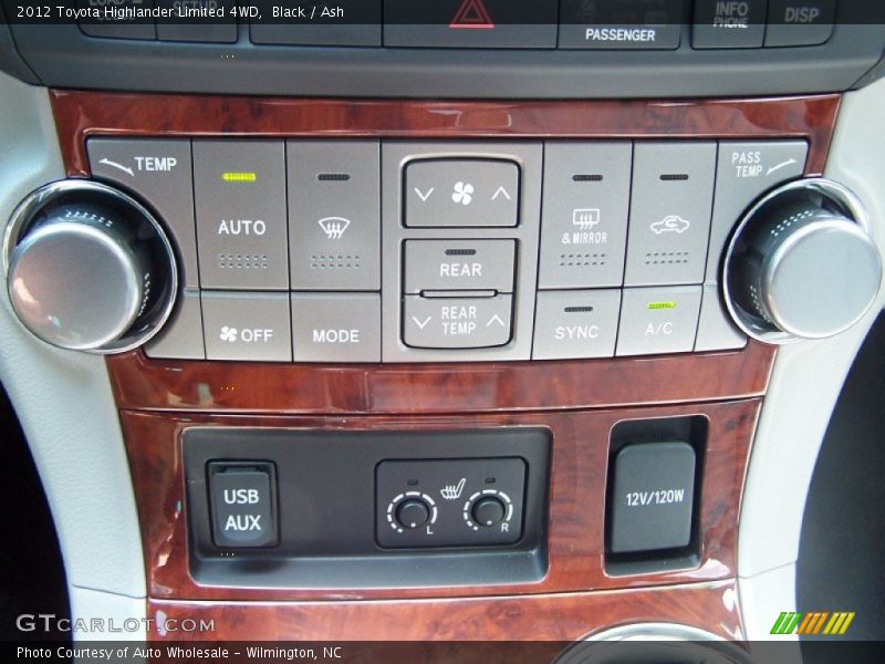 Black / Ash 2012 Toyota Highlander Limited 4WD