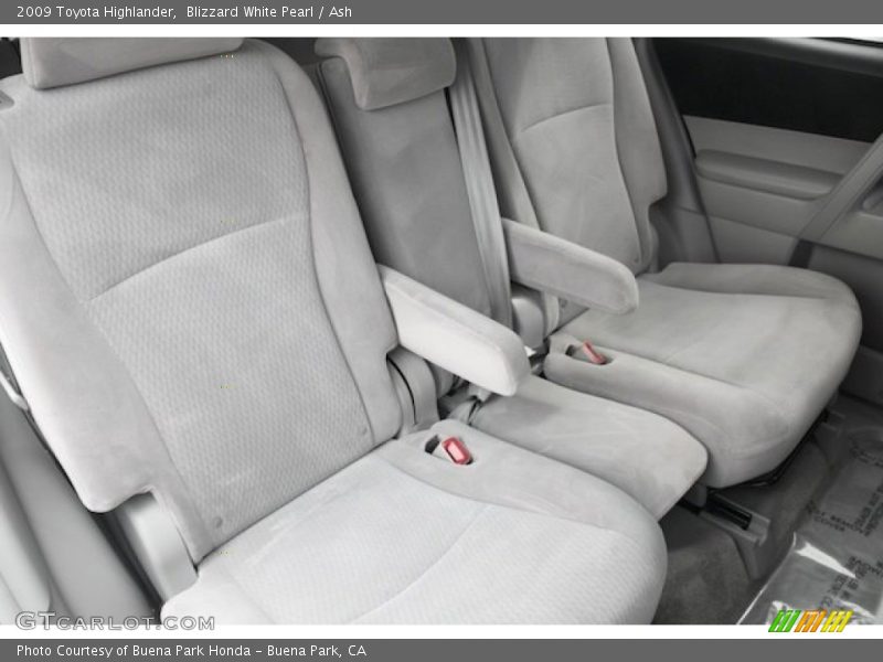 Blizzard White Pearl / Ash 2009 Toyota Highlander